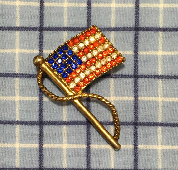 Vintage American Flag Brooch, Red White And Blue … - image 7