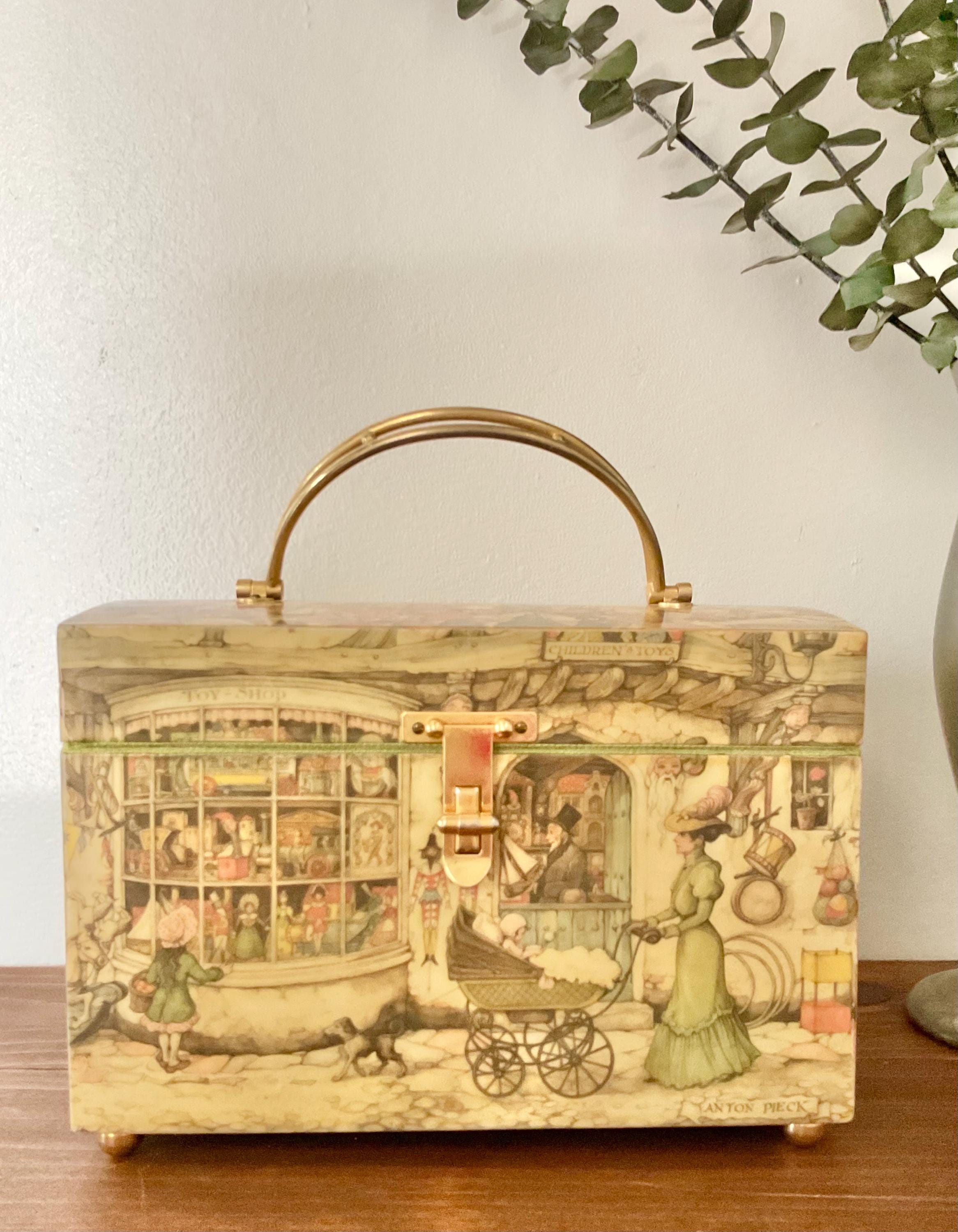 Vintage Anton Pieck Wooden Box Purse, Victorian Village  display picture 3