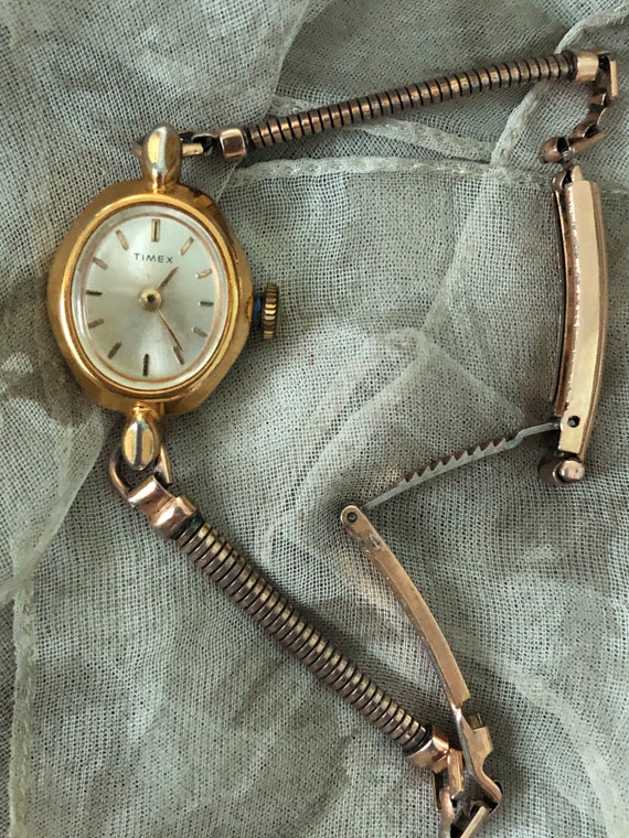 Vintage TIMEX Ladies Wind Up Wrist Watch, Vintage 