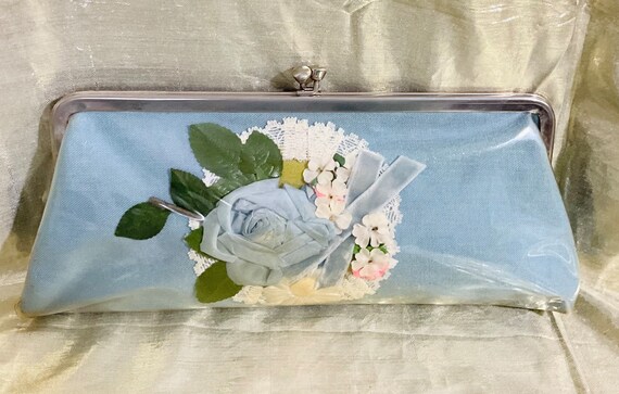 1950s Clear Plastic Blue Floral Clutch, Vintage C… - image 5