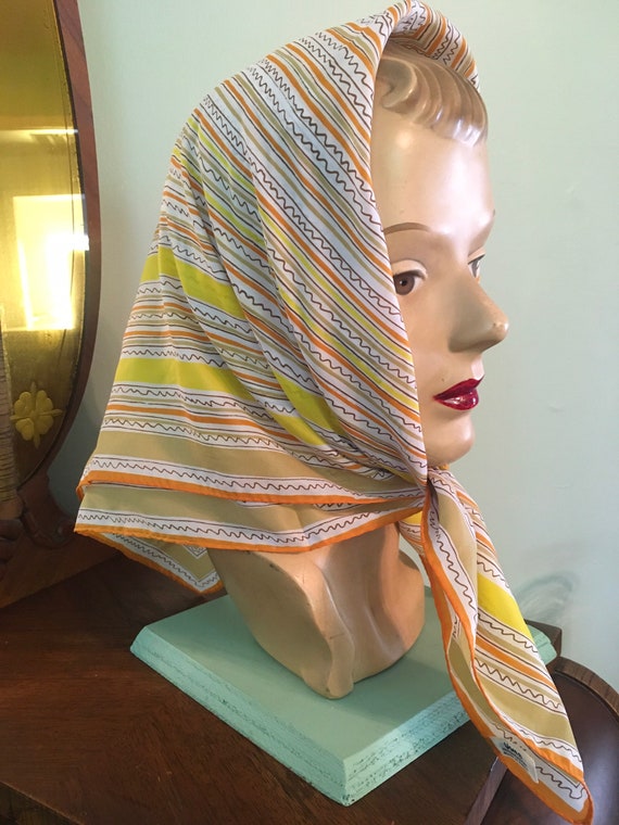 Vintage Vera Scarf, Vintage Headscarf - image 1