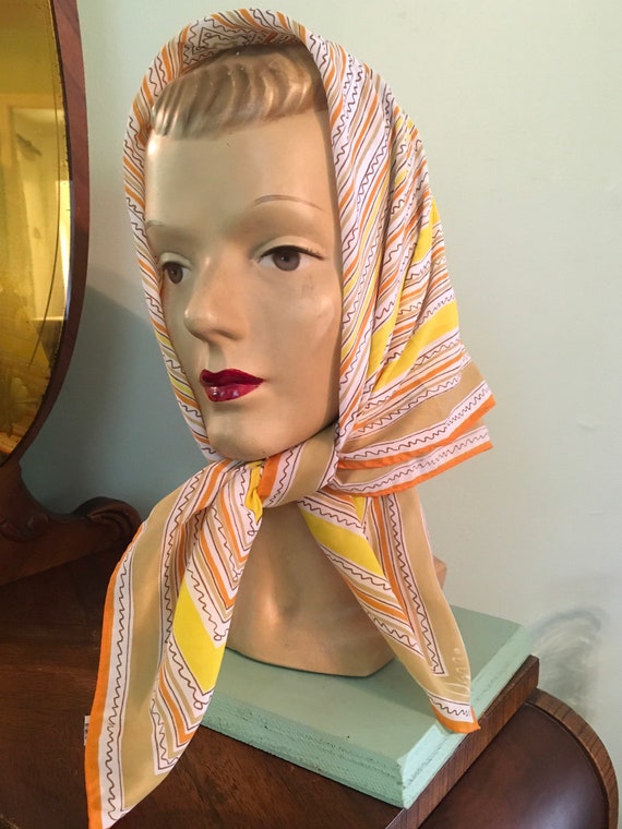 Vintage Vera Scarf, Vintage Headscarf - image 2