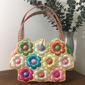 Cartera de rafia con flores de los años 50, bolso de mano vintage de los años 50 con asa superior, accesorio de mediados de siglo