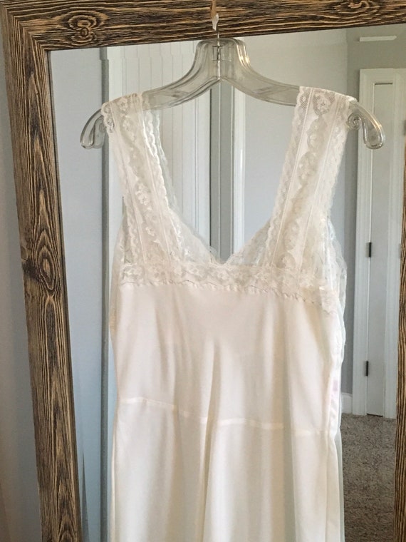 Vintage NOS White Parisian Maid Nightgown Size 32… - image 6