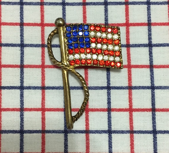 Vintage American Flag Brooch, Red White And Blue … - image 1
