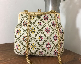 1960s Floral Tapestry Purse, 60s Carpetbag, Vintage Accessory