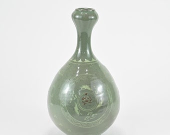 花瓶 青磁 申相浩 韓国 申相浩（1947年生まれ）韓国現代陶芸家 青磁緑粉青ニンニク頭