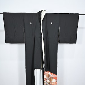 Vintage Japanese Black With Flower Decoration Yukata Kimono Jacket
