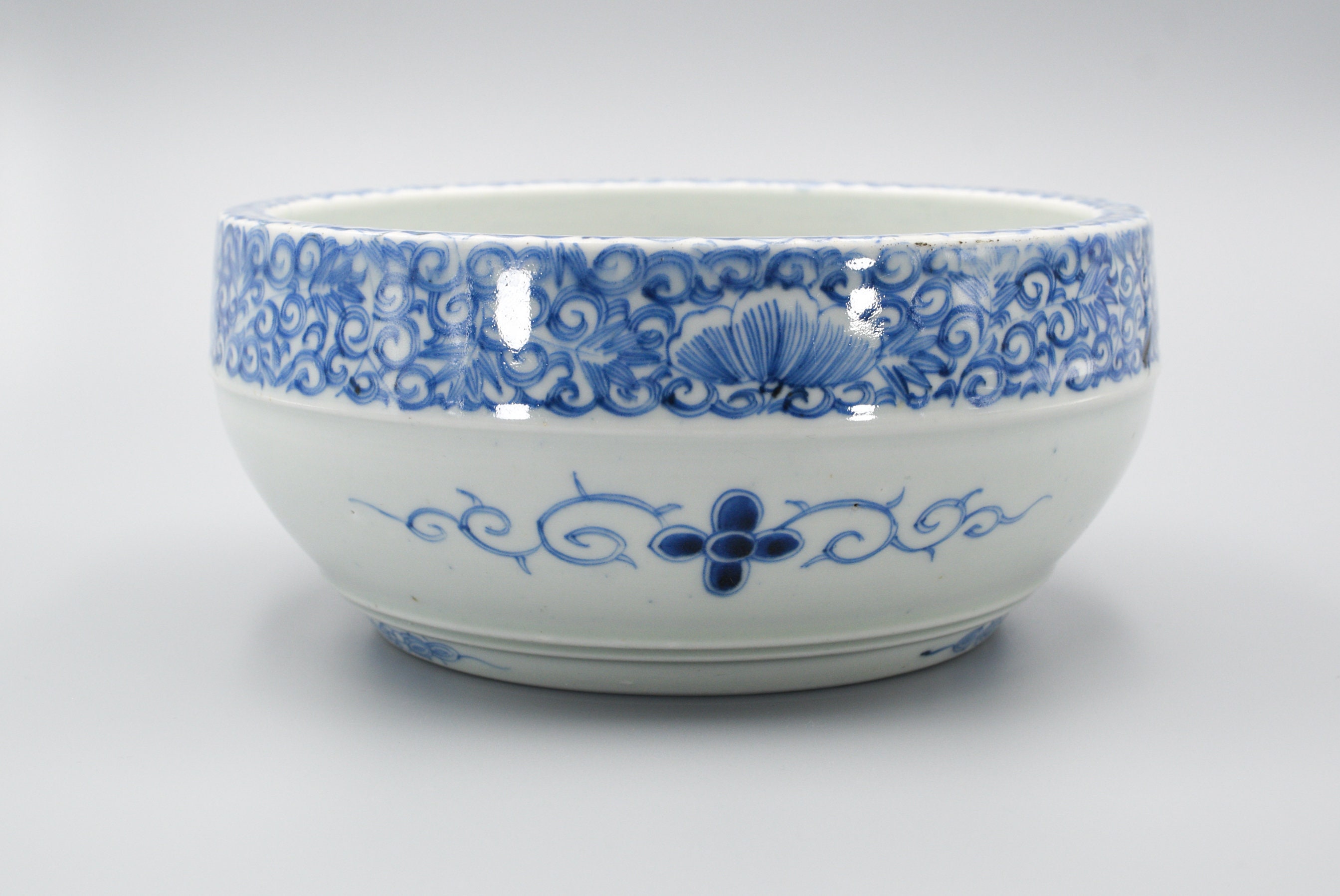 アンティーク 大型 青白磁 花模様 有田焼 鉢 明治時代 - Etsy 日本