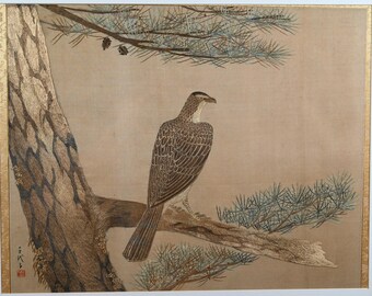 額入りアンティークな日本の絹刺繍「木にとまる鷹」 - Etsy 日本