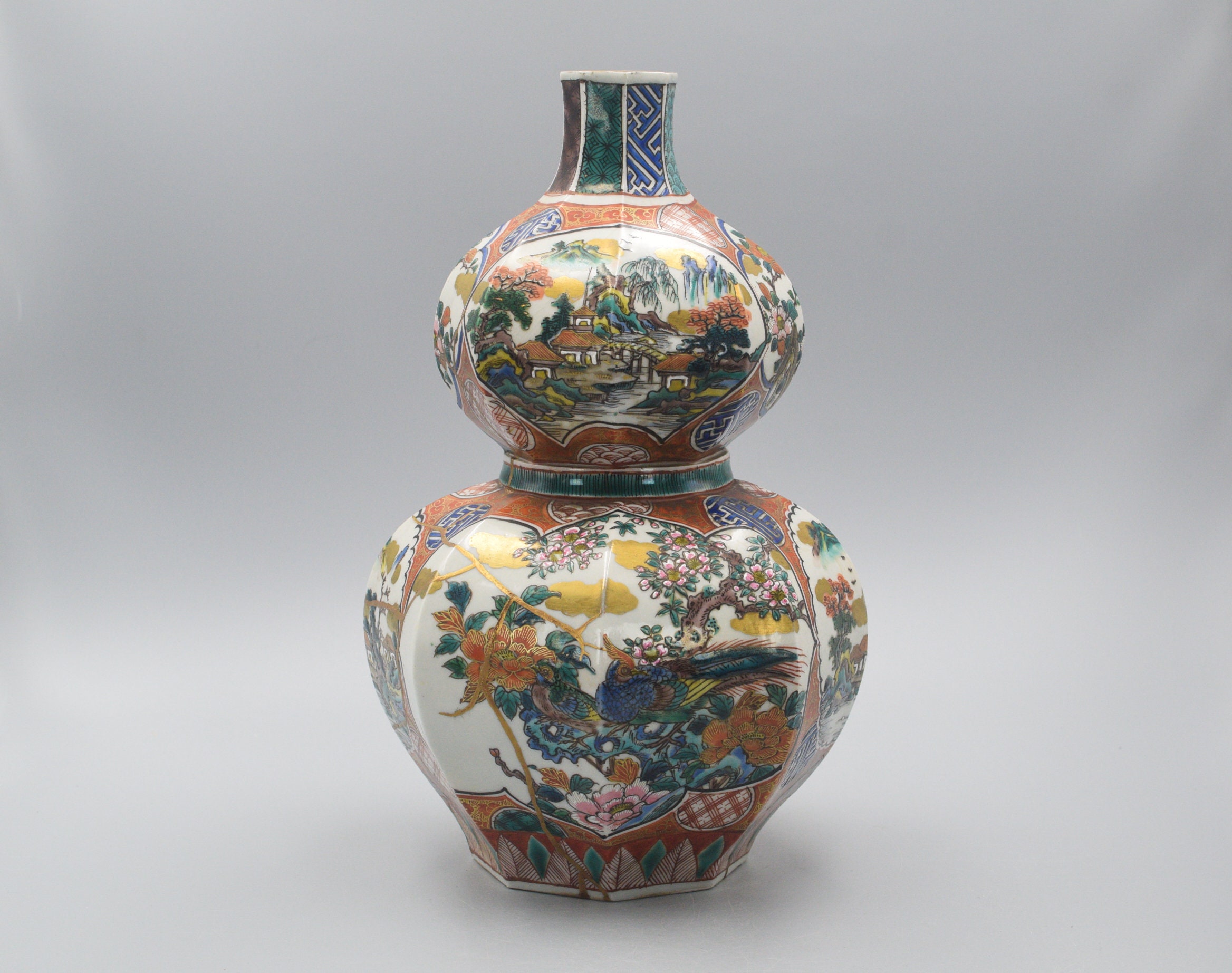 九谷焼Kutani Ware Ceramic Vase Rare Antique Japanese Porcelain Kutani Ware Double Gourd