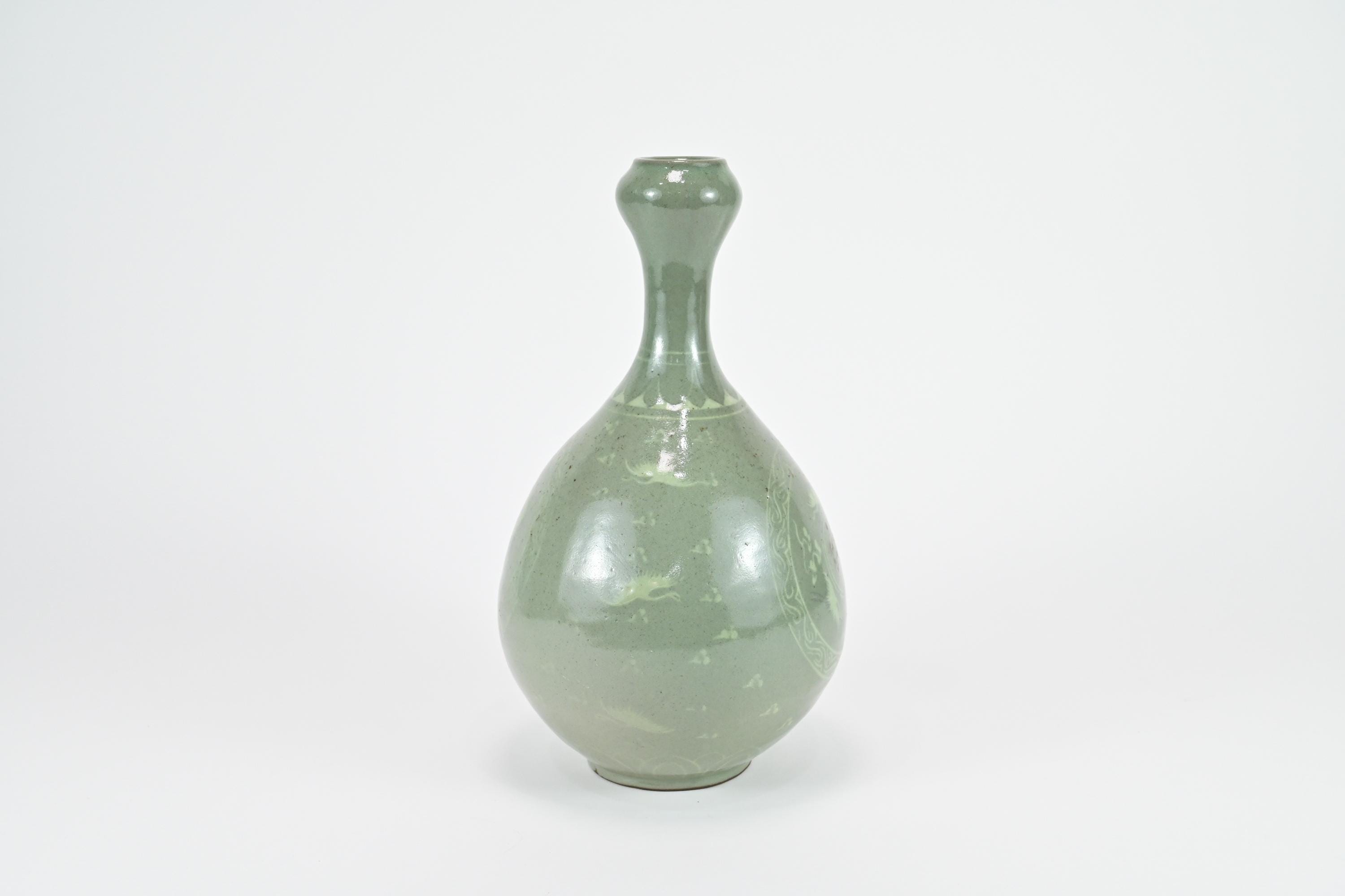 申相浩（1947年生まれ）韓国現代陶芸家 青磁緑粉青ニンニク頭