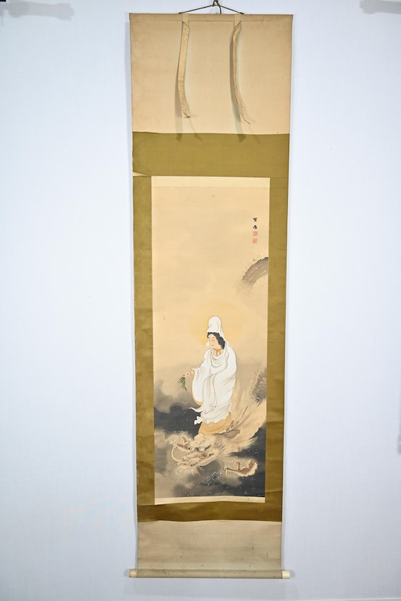 美人群像図 掛け軸 Japanese Hanging Scroll Antique Japanese Hanging Scroll Painting of Guan Yin on Silk