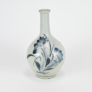 Antique Japanese Blue And White Porcelain Tokkuri Sake Bottle Wine Bottle