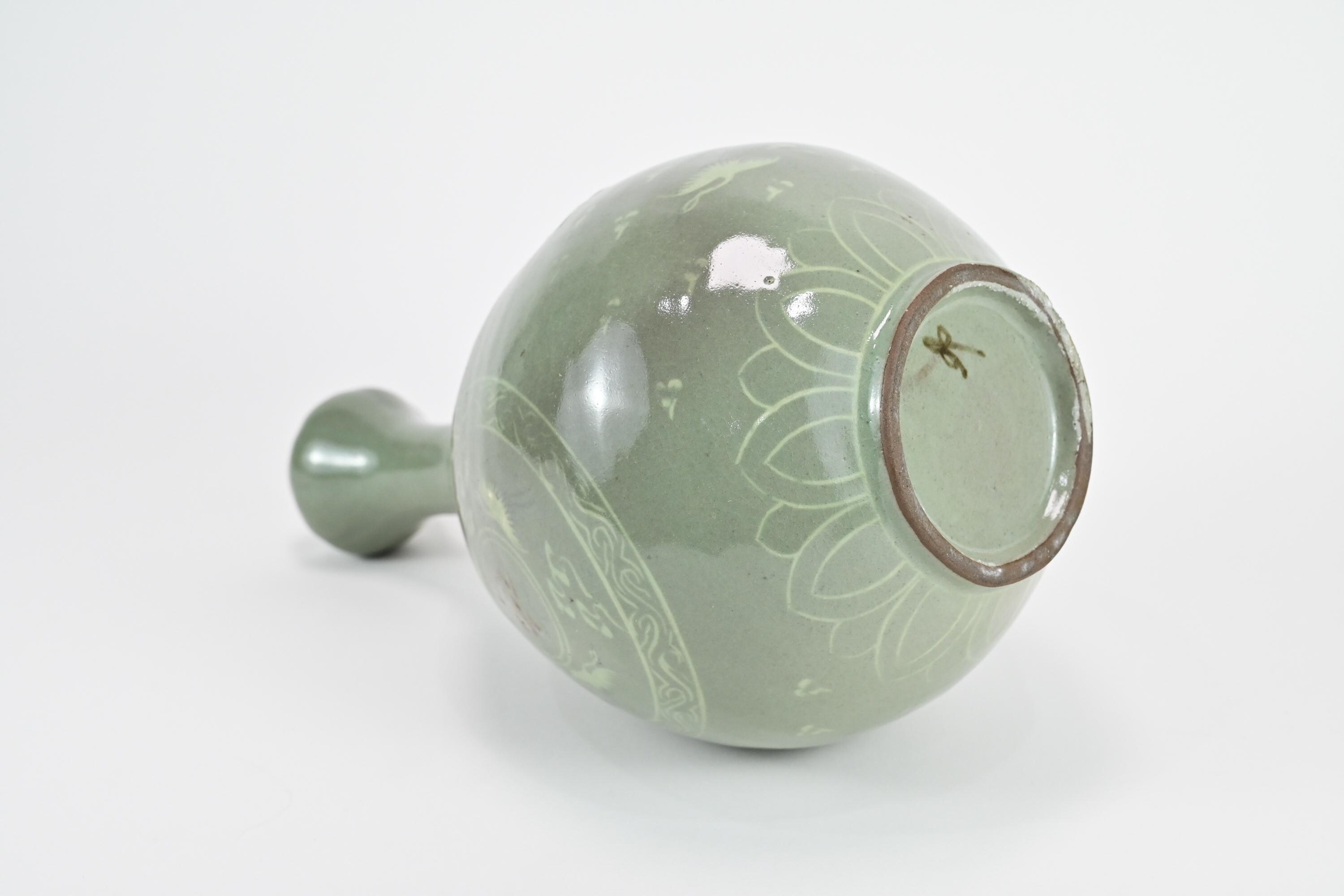 申相浩（1947年生まれ）韓国現代陶芸家 青磁緑粉青ニンニク頭