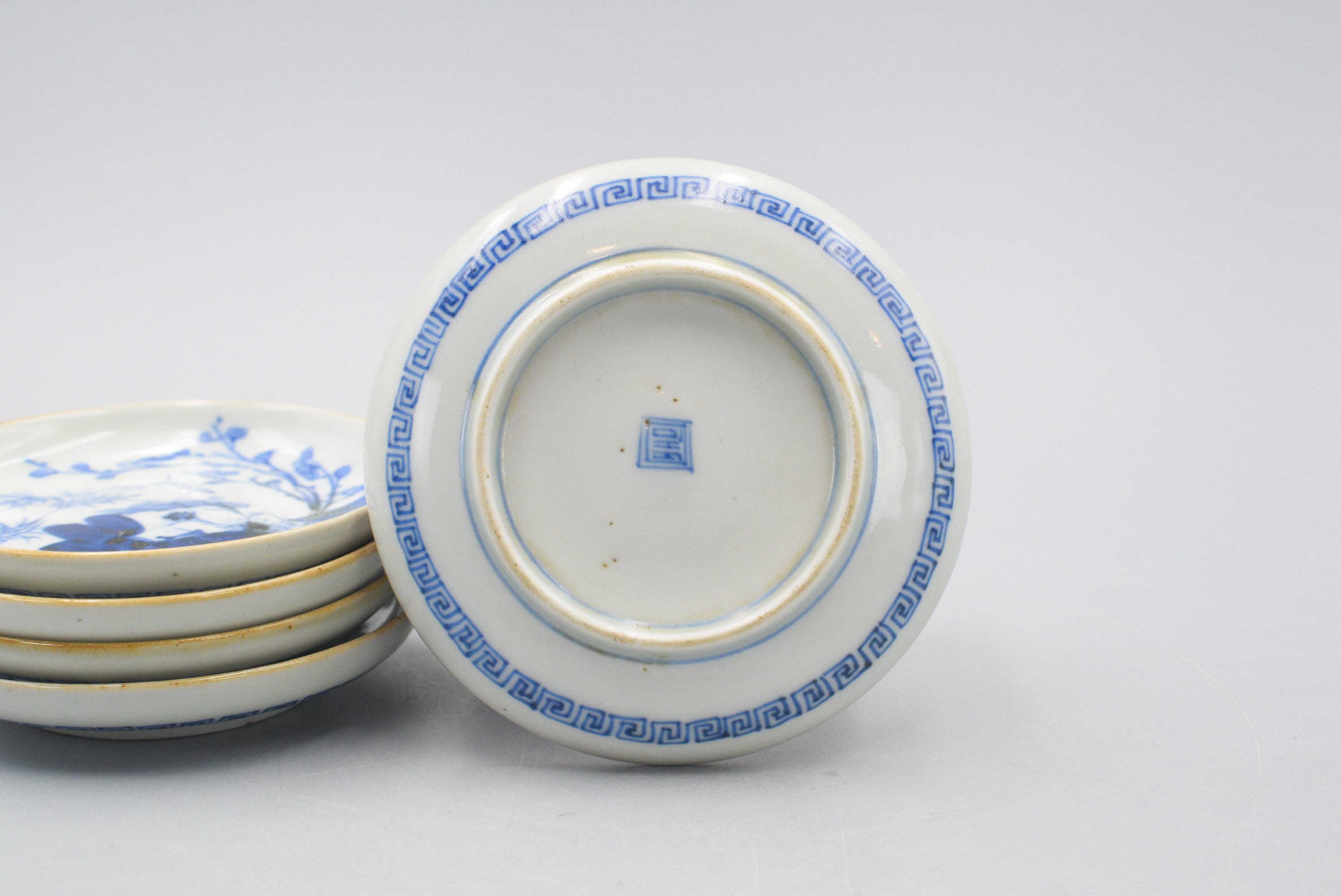 Hasami-yaki Plate 8.5''D Porcelain Made In Japan Japanese Tableware – Great Zakka