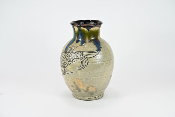 希少な金城次郎（1912-2004）人間国宝 沖縄陶器 魚文花瓶 - Etsy 日本