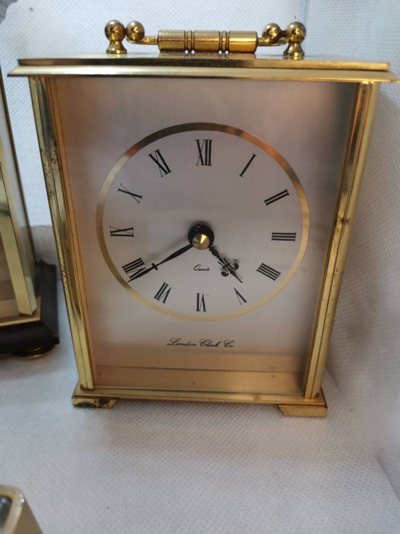 Wonderful set of three vintage brass clocks. All working order. Tempus Fugit, London Clock co., Swiza. image 5