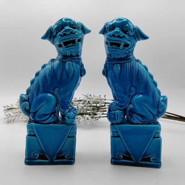 Wonderful pair of bright turquoise foo dogs, lion dogs, protection.