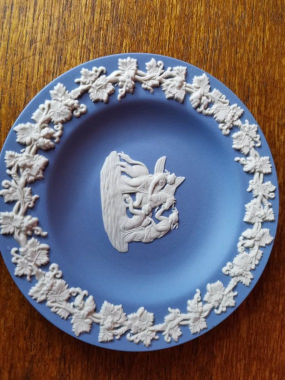 Lovely Wedgwood Blue Jasperware Trinket Dish, Plate. Depicting
