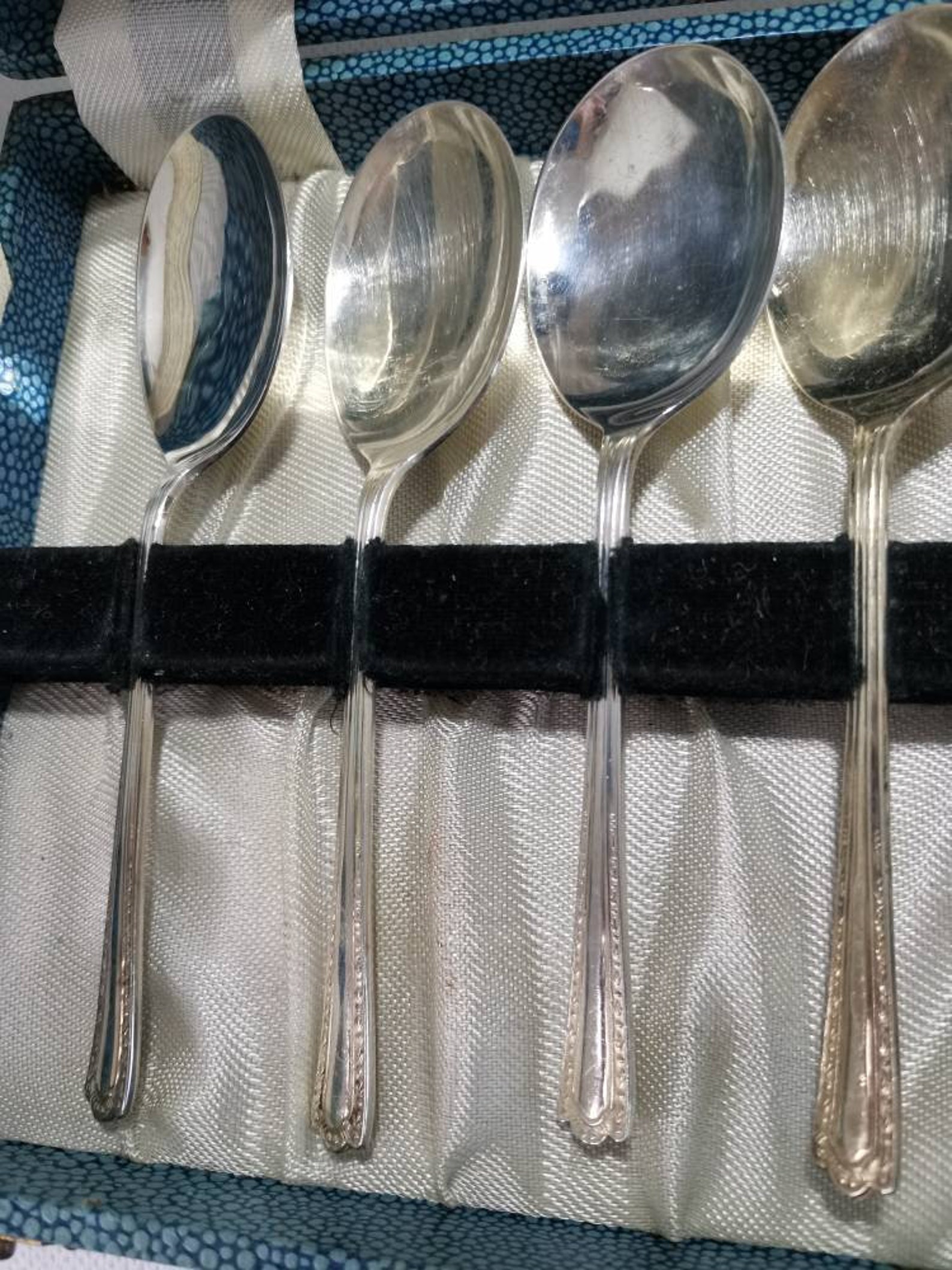 Lovely Set of Vintage Desert Spoons With Large Serving Spoon Etsy