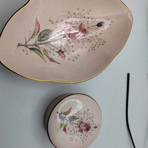 Lovely Carlton Ware set, lidded dish and bowl. Pink rose design. 2590 2548 designs.