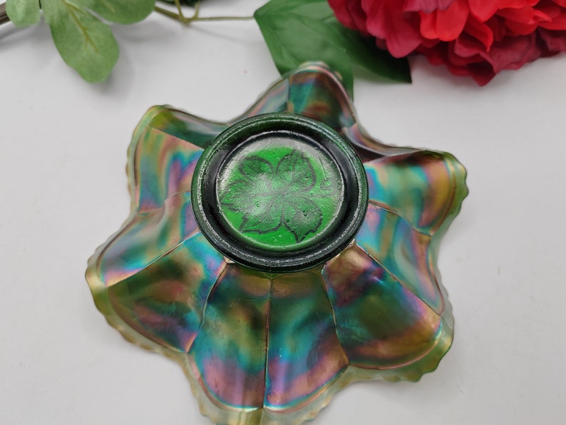 Beautiful Iridescent Carnival Glass Fluted Bowl in Grape and Leaf ...