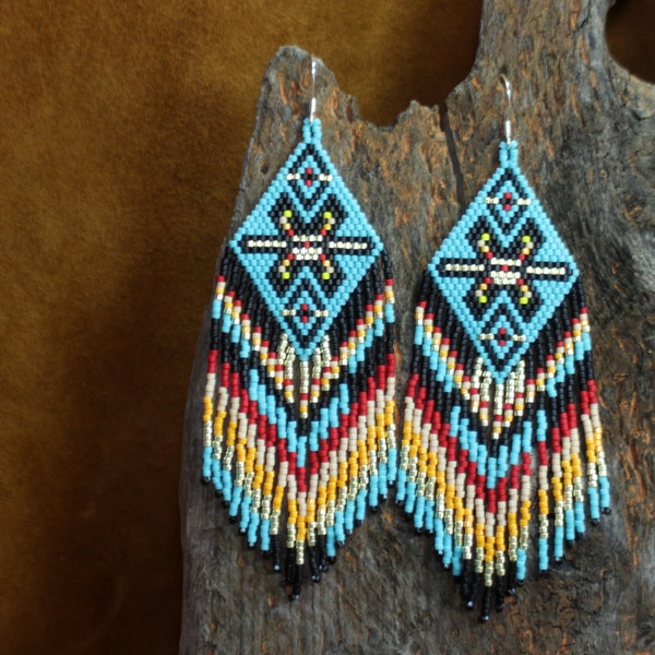 Boucles d'oreilles longues de style amérindien turquoise inspiré du scarabée aztèque Delica