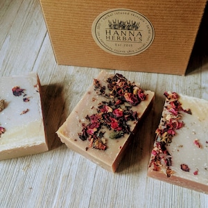 Merlot Soap - 4 oz bar, merlot soap, wine soap, cold processed soap, Christmas Hanna Herbals, Gifts for her, bath and beauty, wedding favors