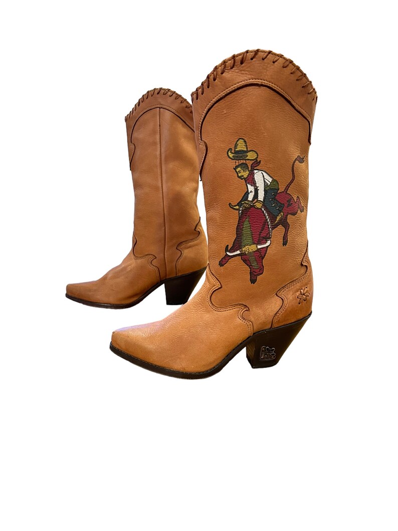 Size 7 M Zodiac Womens Vintage Cowboy Western Boots Matador On Bull Scene image 2