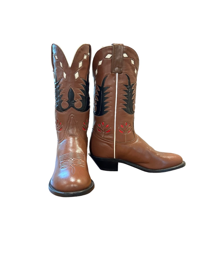 Maat 6 B Tony Lama Women's Vintage NOS Cowboy Western Boots Iconisch bloemeninlegontwerp afbeelding 2