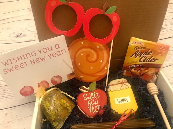 Rosh Hashanah Gift Box | Jewish New Year Gift Box | Rosh Hashanah Cookies | Jewish New Year Cookies | Apple Cookies | Honey Cookies