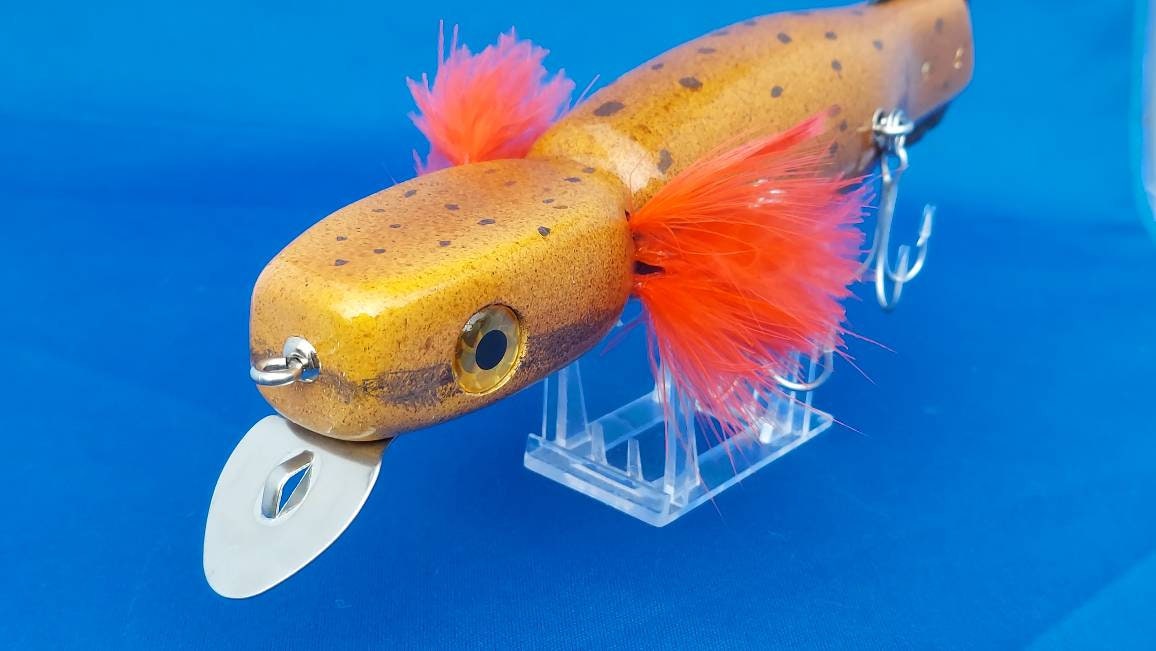 Wooden Muskie Fishing Lure -  Canada