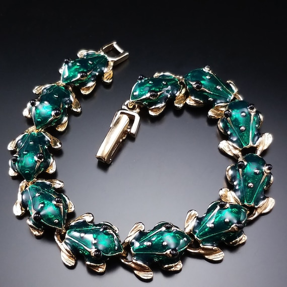 Vintage Joan Rivers Enamel Frog Charm Bracelet Est