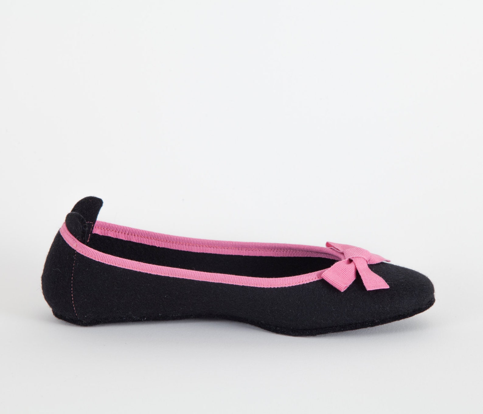 women's slippers- black ballet flat -merino wool felt- handmade in italy- grosgrain ribbon & bow- size eu 37