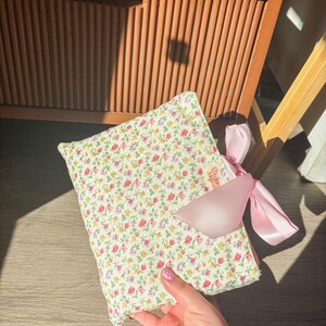 Quilted Ditsy Floral Bible Cover: Cottagecore Cotton Case, Pink Bow Detail image 3