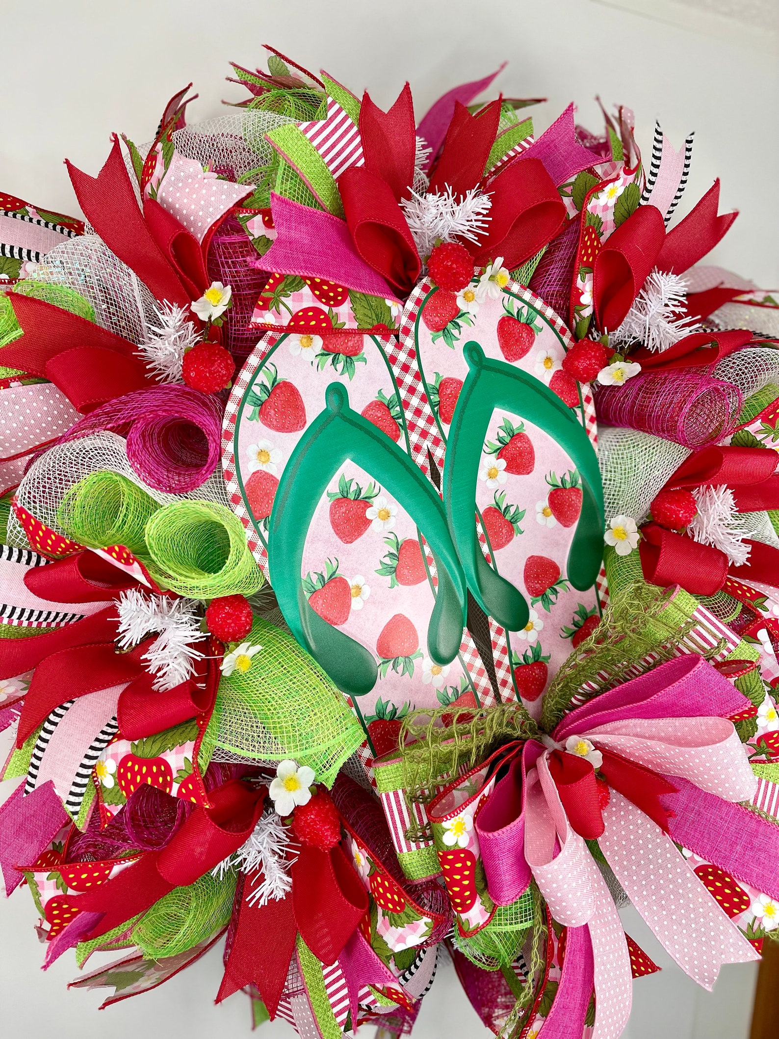 Strawberry Wreath,strawberry Flip Flop Wreath,strawberry Decor,summer ...