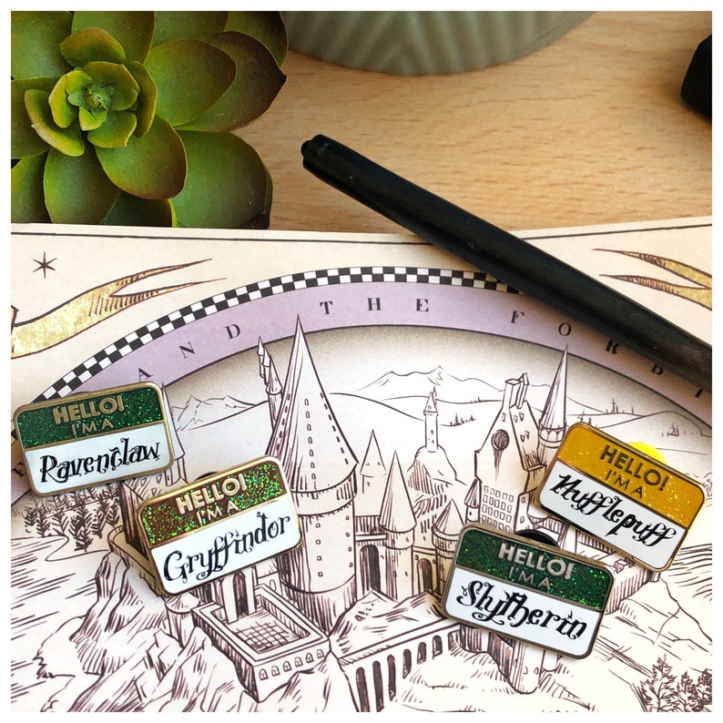 Colorful Hello I/'m A mini enamel pins Magical School Mini Name Badges