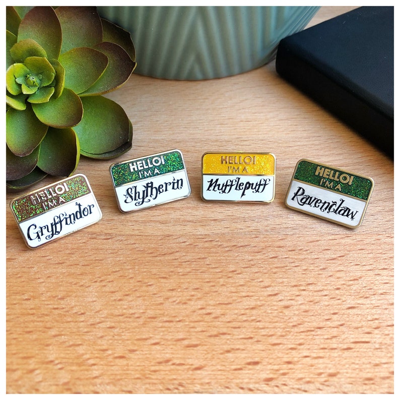 Colorful Hello I/'m A mini enamel pins Magical School Mini Name Badges
