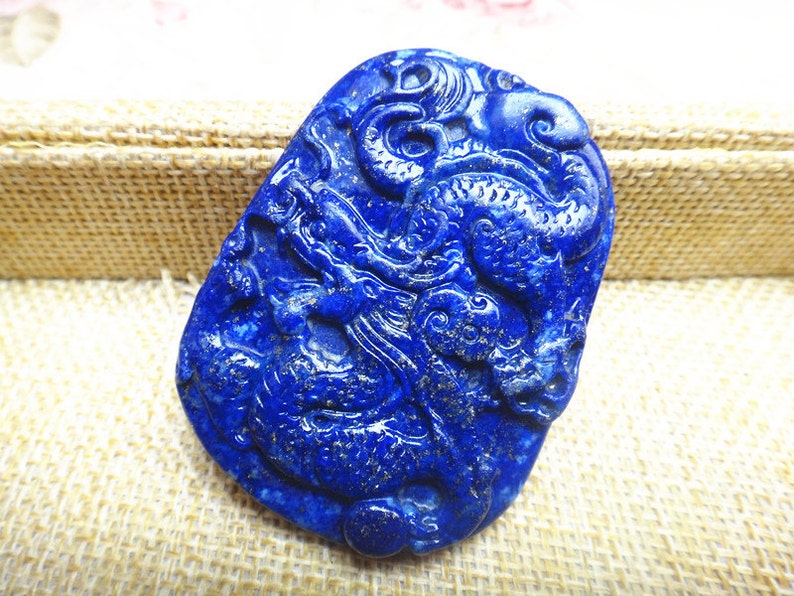 natural lapis lazuli chinese dragon pendant lapis lazuli pendant