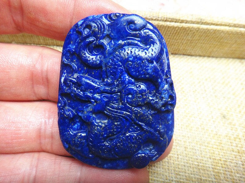 natural lapis lazuli chinese dragon pendant lapis lazuli pendant