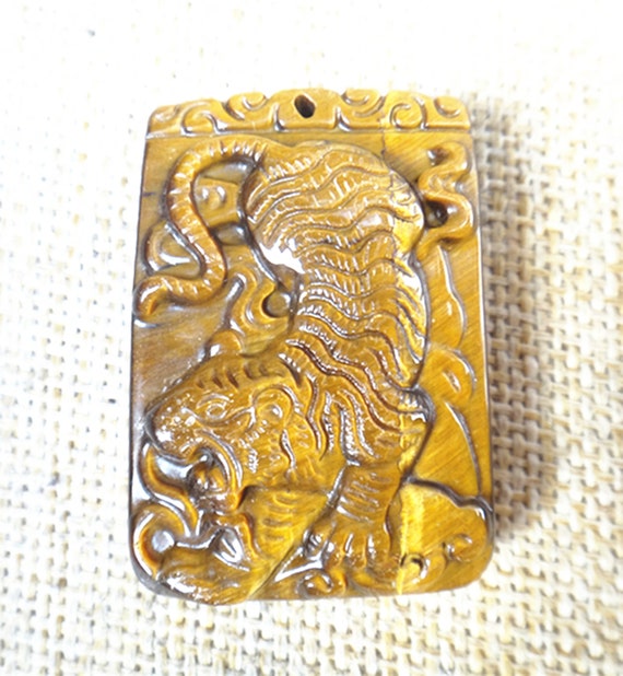 Collana di perline ciondolo tigre di scultura di pietra di occhio di tigre naturale - Italia