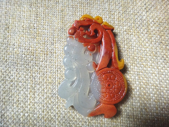 天然翡翠龍翡翠ペンダント彫刻龍ペンダントお守り - Etsy 日本