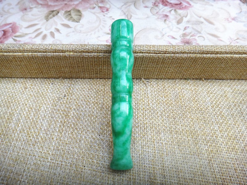Hand-carved Pipe Jade Cigarette Holder Charm Tobacco Pipe Size 81*12*12mm