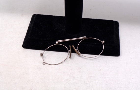 fabulous vintage lunettes nose pliers , pince nez  eyeglasses 1920 antique round carved frame france rare View 3