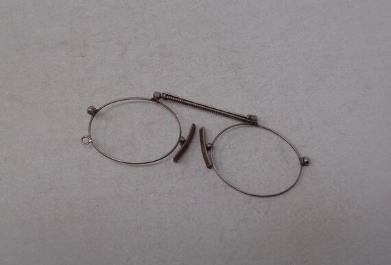 fabulous vintage lunettes nose pliers , pince nez  eyeglasses 1920 antique round carved frame france rare View 2