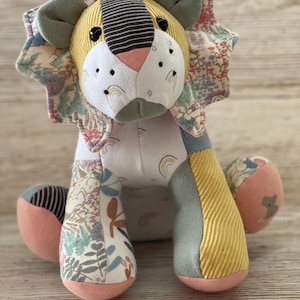 Memory Lion Keepsake