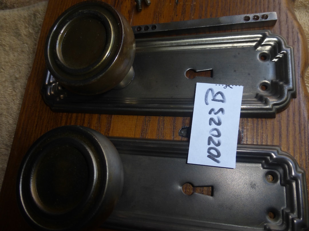 Photo inspiration: Vintage Deco Door Hardware Reference: Vintage Antique 4 Pc Deco Door Hardware Set 102023 B