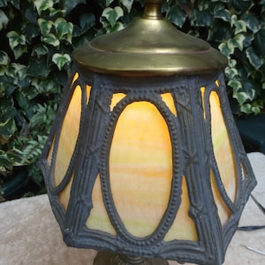 Vintage Antique Iron Lead Slag Glass Table Lamp 9722 E