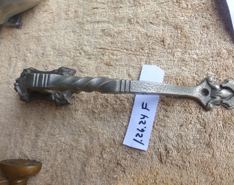 Vintage antieke Yale sierlijke twist gegoten messing toegangsdeur pull handvat 1.26.24 F